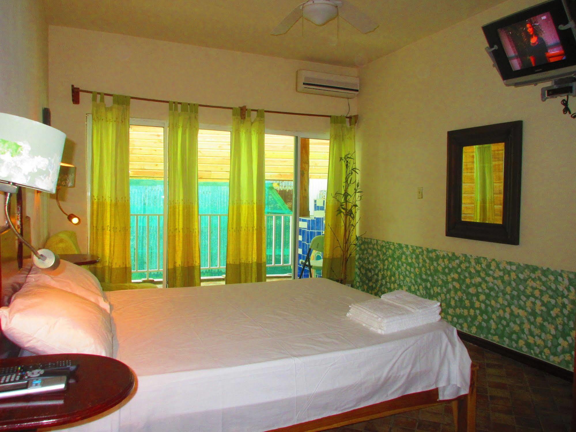 Los Balcones Over The Sea Bocas del Toro Exterior foto